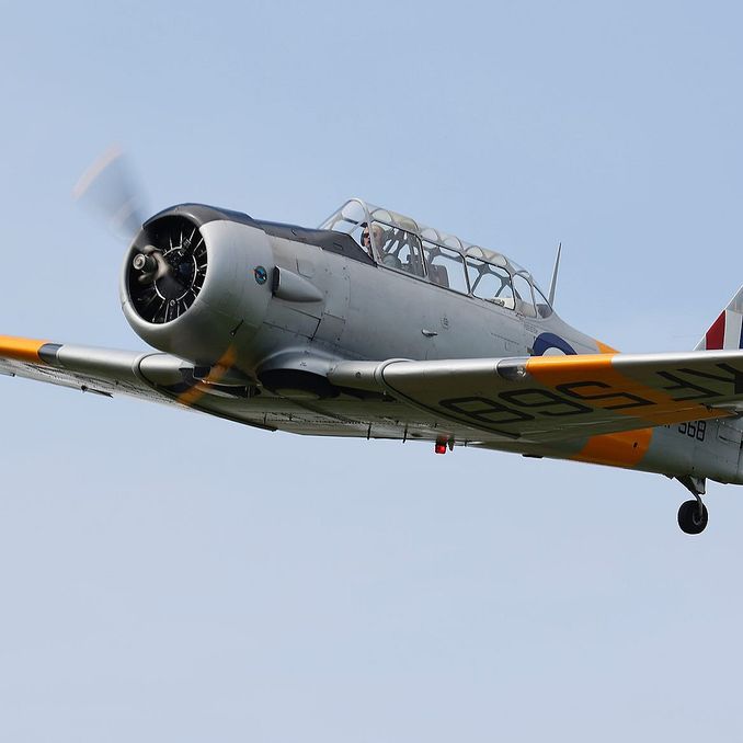 Flytur med Harvard veteranfly