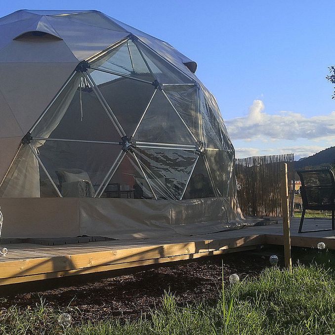 Dome Glamping & alpakkavandring
