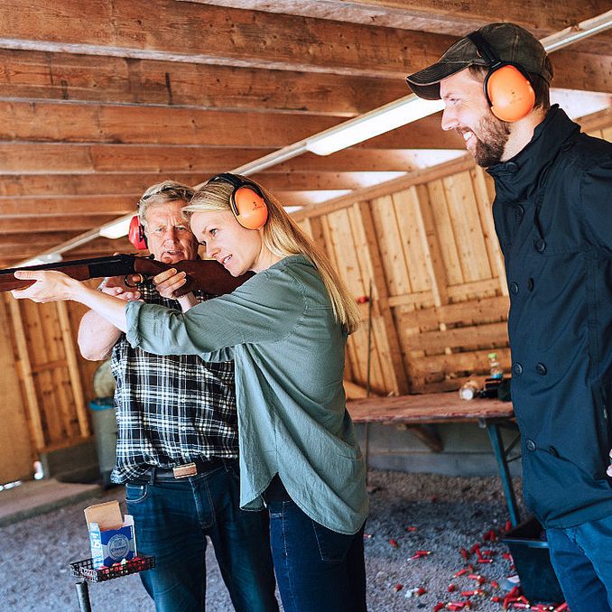 Leirdueskyting for to