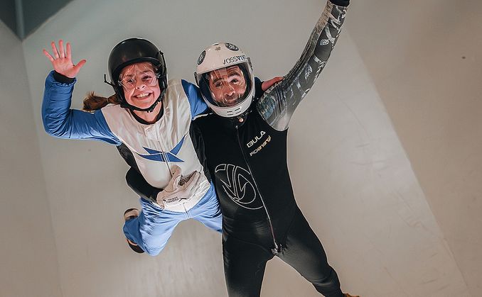 Indoor skydive deluxe
