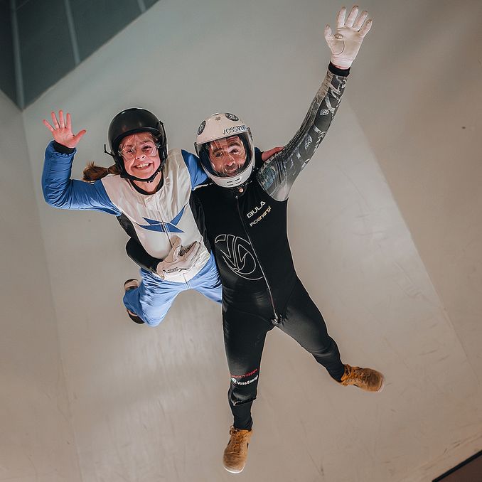 Indoor skydive deluxe
